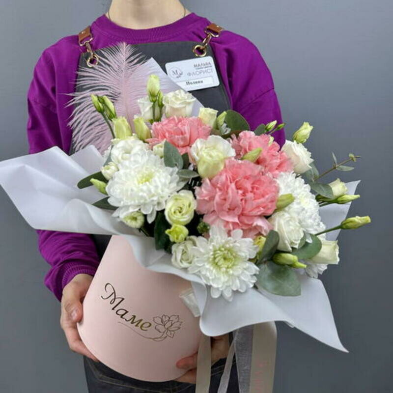 Нежная композиция в коробке МАМЕ, делюкс