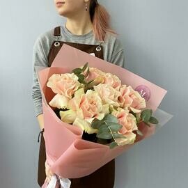 Frantcuzskie rozi s aromatnim evkaliptom