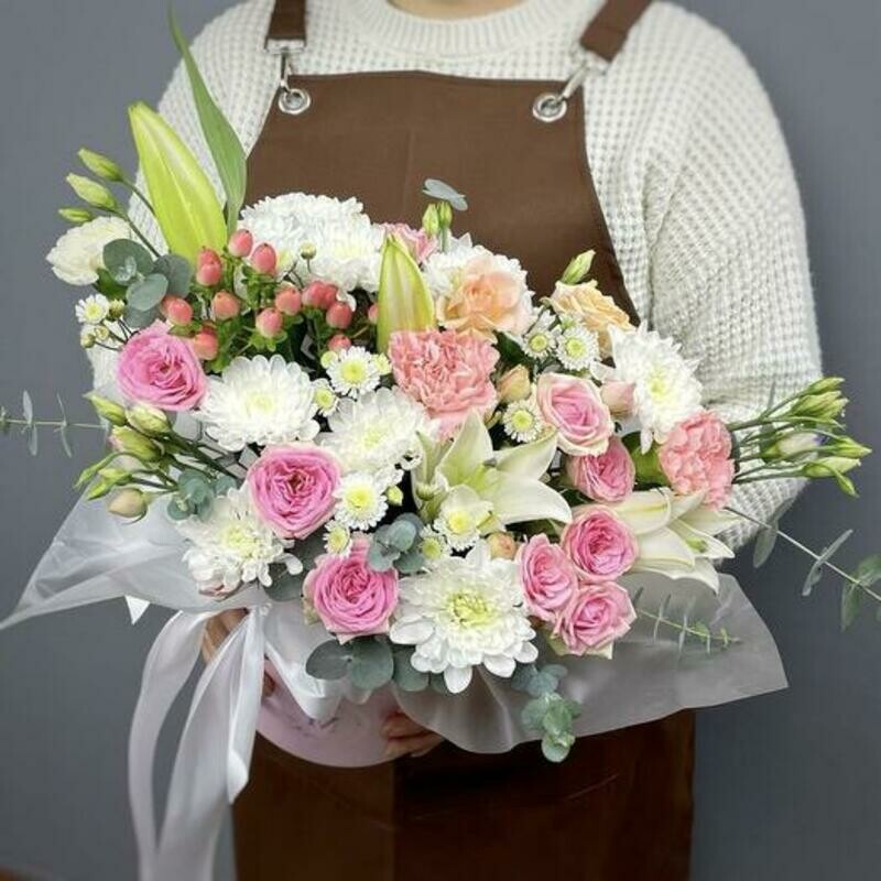 Нежная композиция с лилией, делюкс