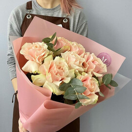 Frantcuzskie rozi s aromatnim evkaliptom