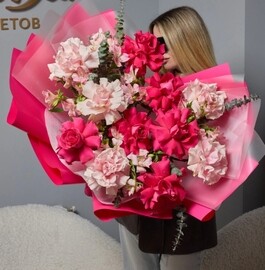 Французская роза и альстромерии 