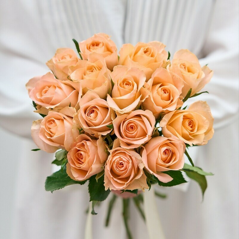 15 Персиковых Кенийских Роз, 15 роз