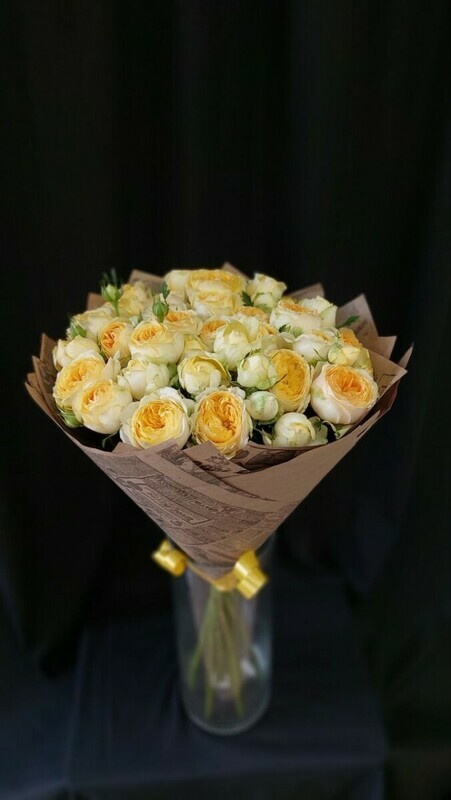 Кустовые розы Сильва Санни 70см (11шт), кустовые розы сильва санни 70см (11шт)