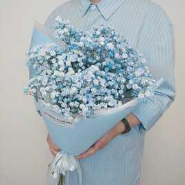 Golubaya gipsofila - 5 sht v bukete