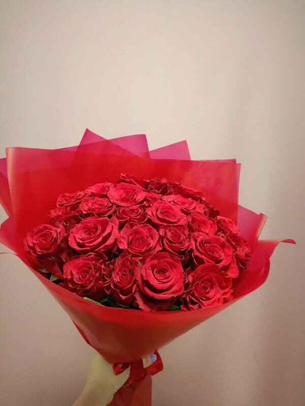 25 роз Кения 40см в упаковке, 25 роз кения 40см в упаковке