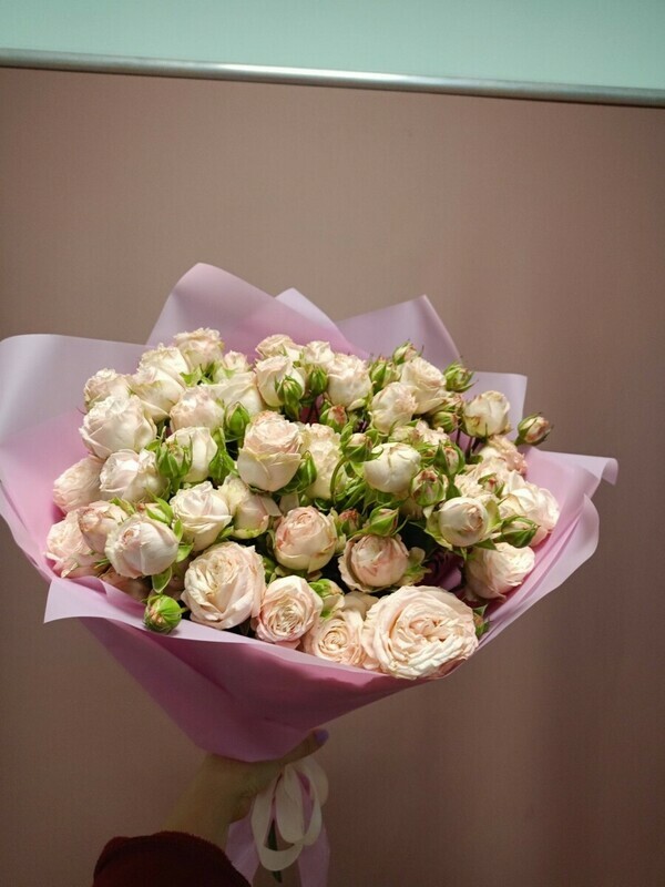 11 кустовых роз Бомбастик, 11 кустовых роз бомбастик