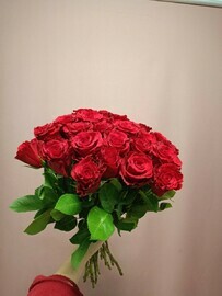 25 роз Кения под ленту 40см