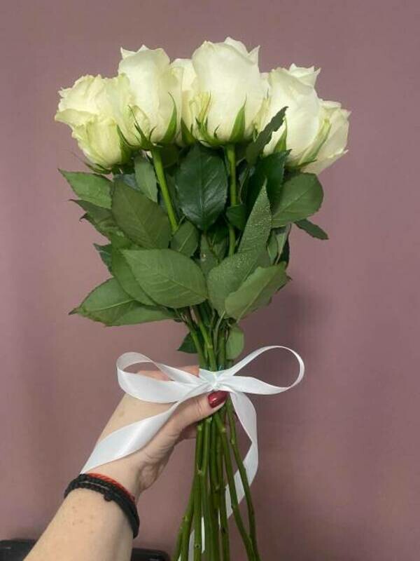 9 белых роз, 9 белых роз