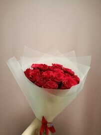 15 роз 40см в упаковке