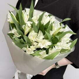 Buket iz belih al_stromerij