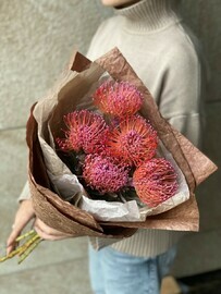 rozovij nutan. buket ekzotika