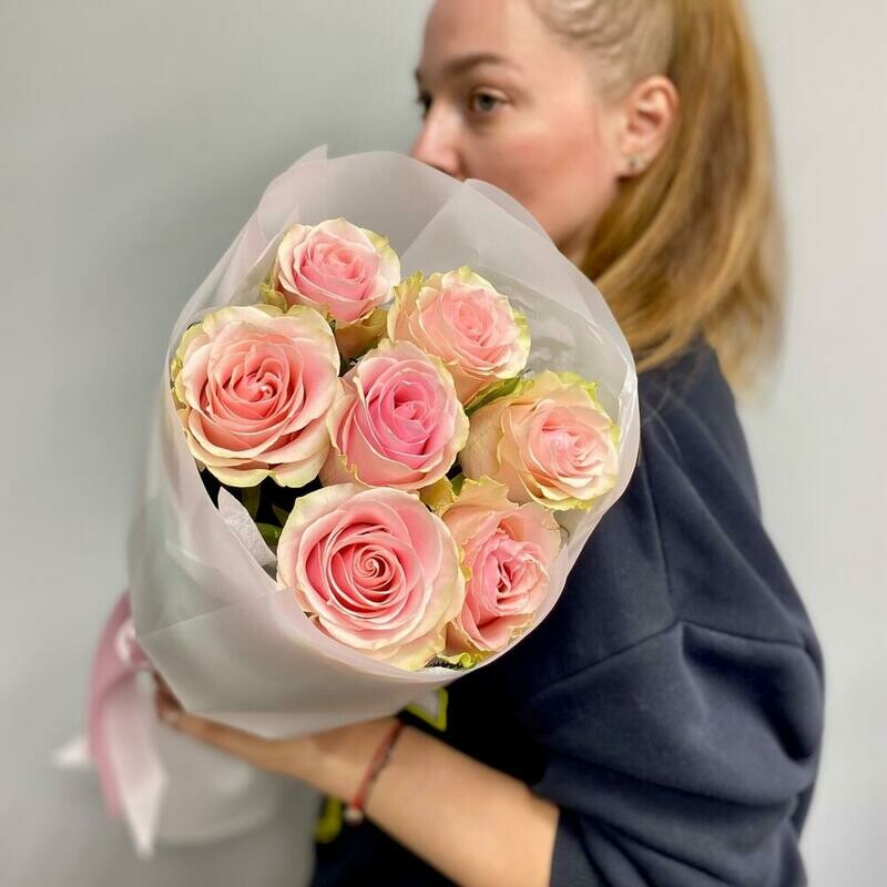 Mono buket iz roz Pink Mondial_, standart