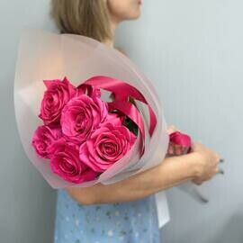 Аромат любви – розовые розы 