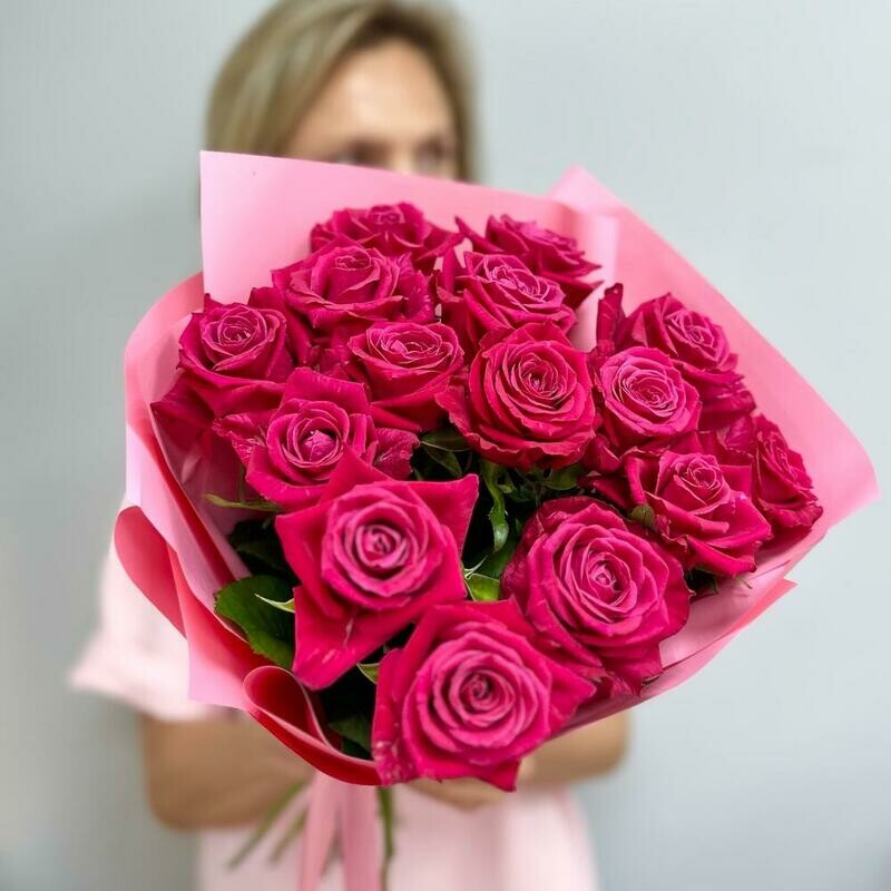Малиновый шик - 15 роз , стандартный