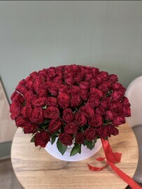 Коробка XXL из 101 красной розы 