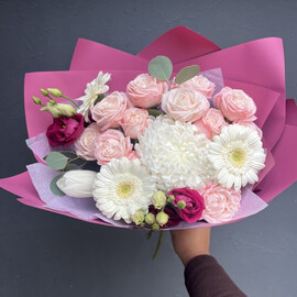 Букет с хризантемой Бигуди 