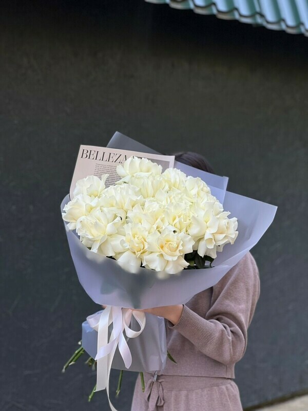 Монобукетик из 15и французских роз, монобукетик из 15и французских роз