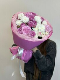 YArkij sbornij buket so stojkim sostavom