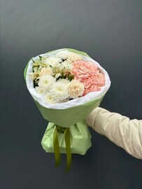 Sbornij buket "Nezhnost_" so stojkim sostavom