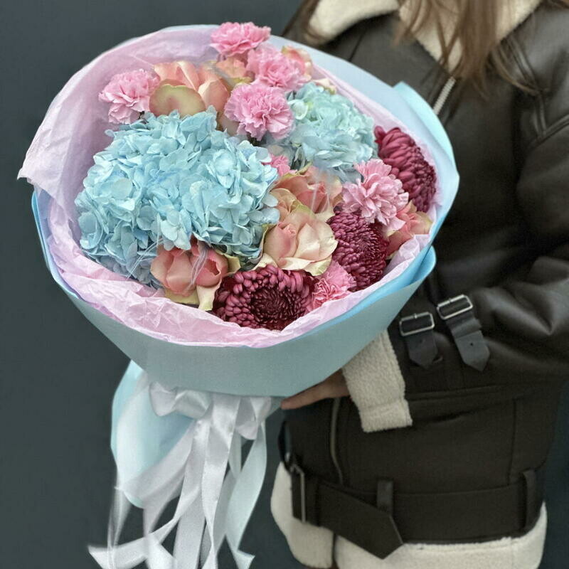 Букет в небесно-розовых оттенках,размер М, стандартный