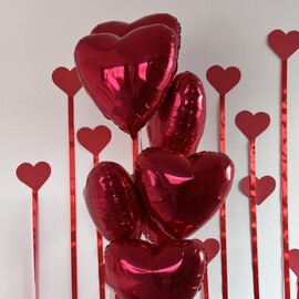 Сет из 7 фольгированных красных сердец