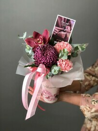 Комплимент с орхидеей МАМОЧКЕ