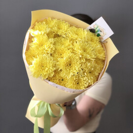 Букет желтых хризантем