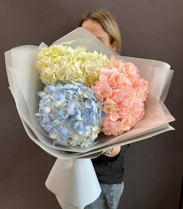 Букет из 3 гортензий, стандартный