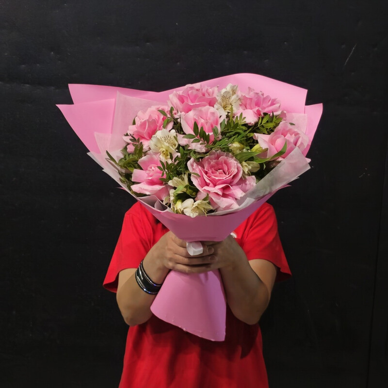 Букет из французских роз и альстромерий, стандартный