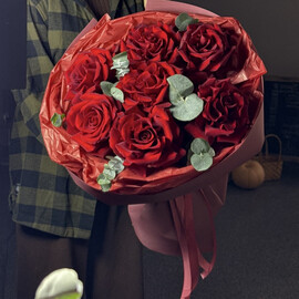 Красные французские розы 