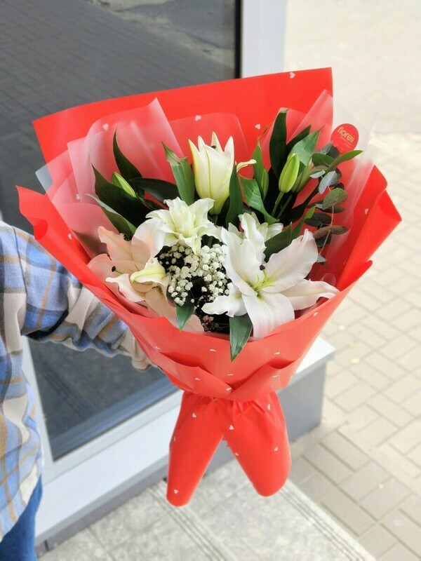 Авторский букет «Алая луна», стандартный