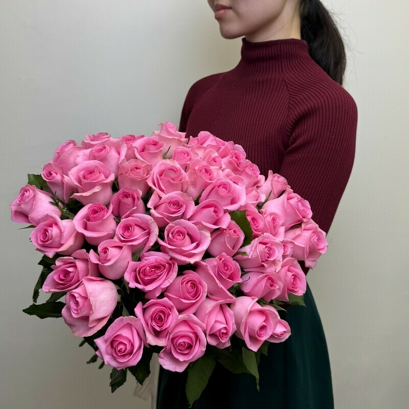 Buket iz 51 rozovoj rozi, standart
