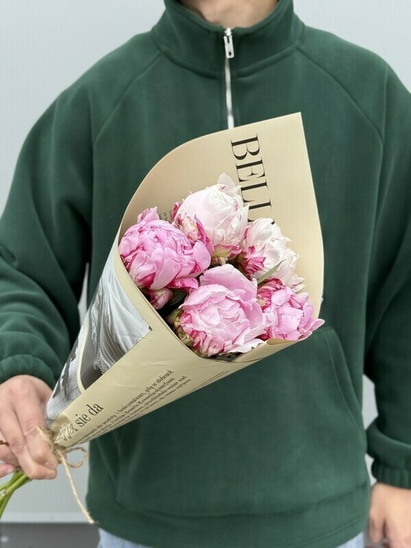 Букет из 5 пионов Сара Бернар, стандартный