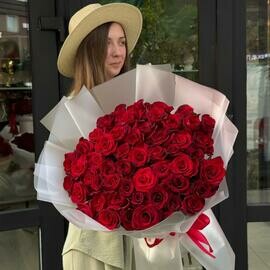 Aktciya51 Roza buket iz krasnih roz