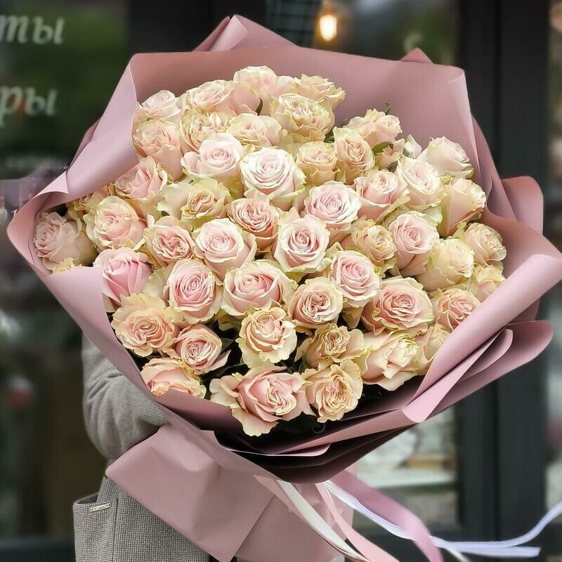 Букет из 51ароматной розы Pink Mondiale, 51 роза