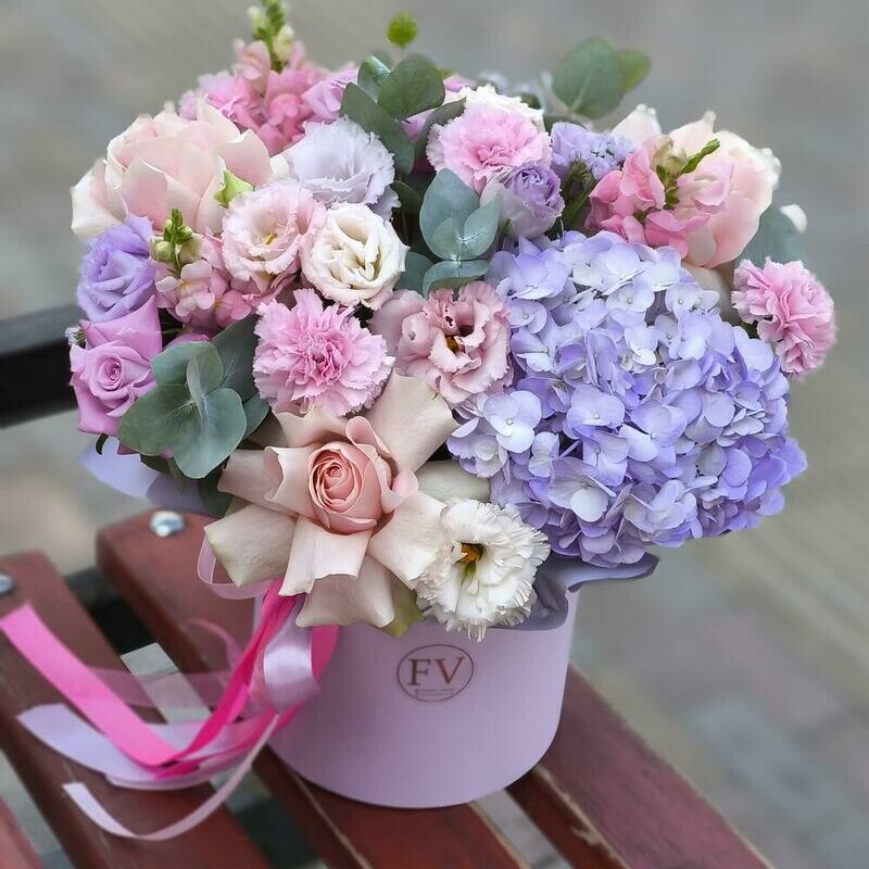 Композиция из цветов , стандартный