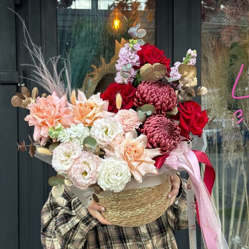 Korzina s tcvetami osennyaya, premium