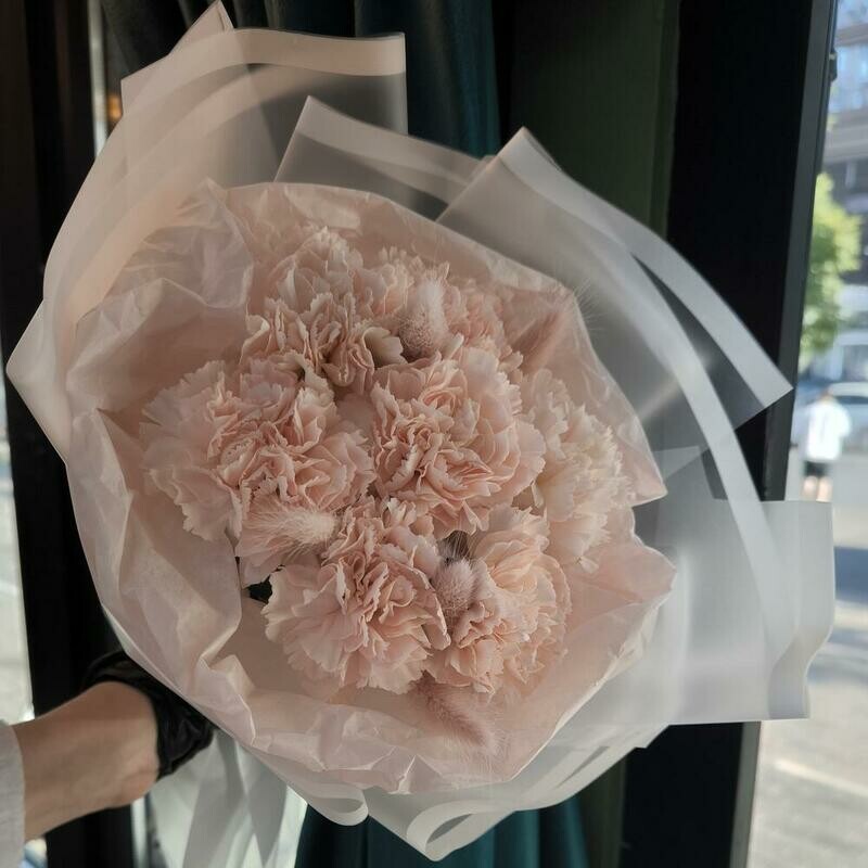 Diantusi, lagurus suhotcvet, buket, standart