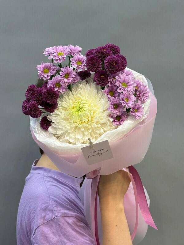 buket raznosortovih hrizantem, standart