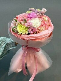 Яркий букет в розовых оттенках