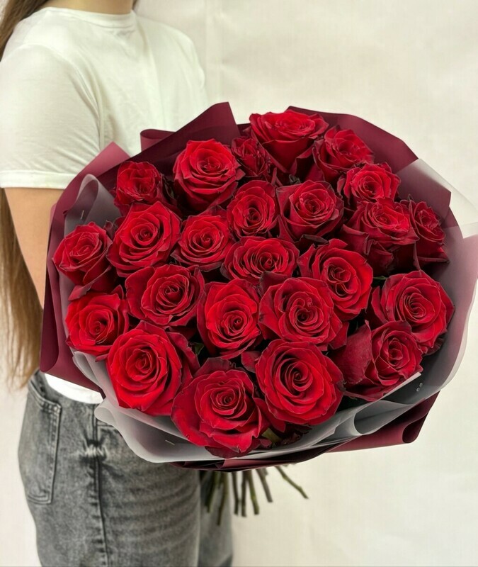 Mono buket iz 25 krasnih roz, standart