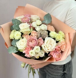 Авторский букет "Первый поцелуй"