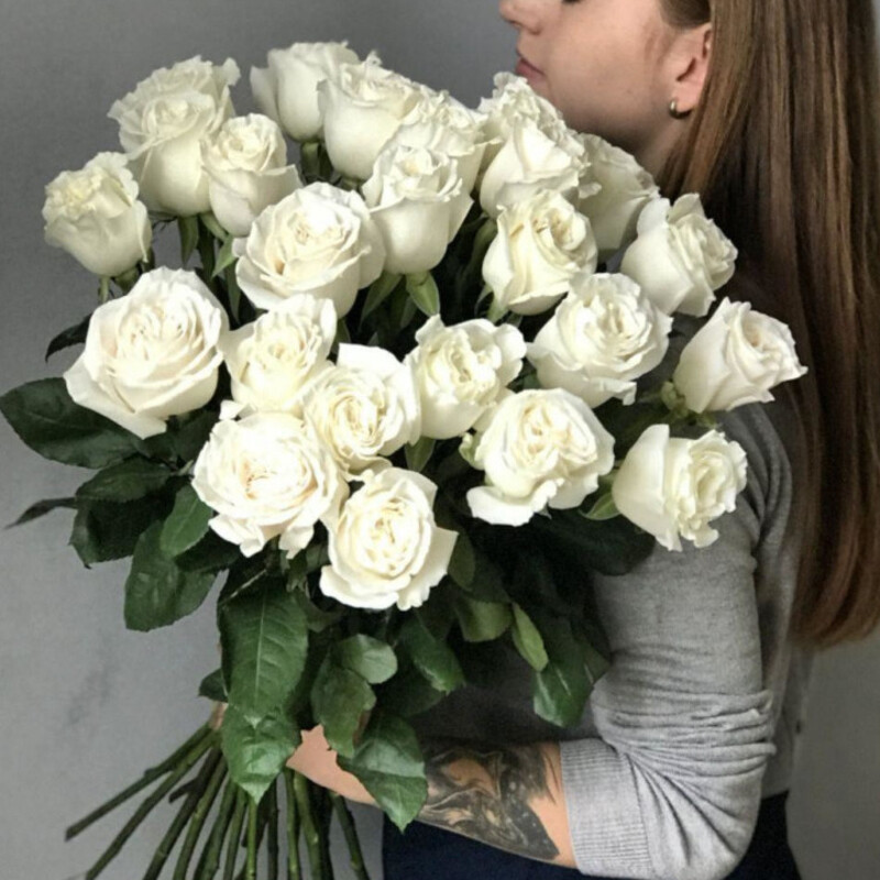 Роза белая 25шт Эквадор, стандартный