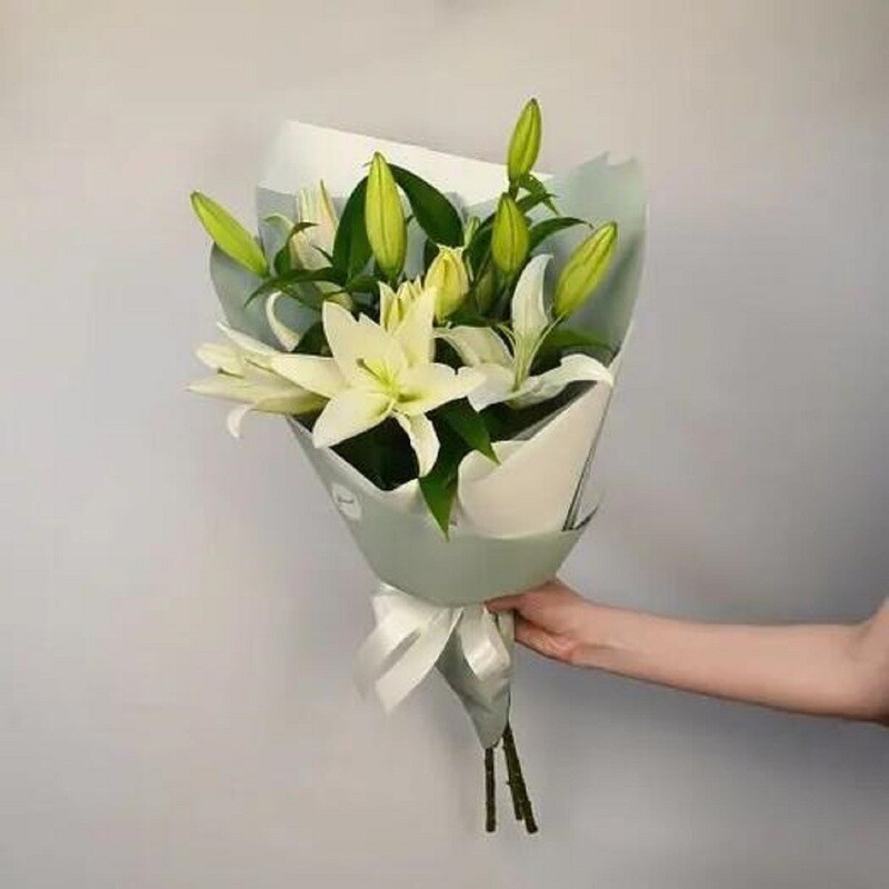 Белая лилия, 3 белых лилии