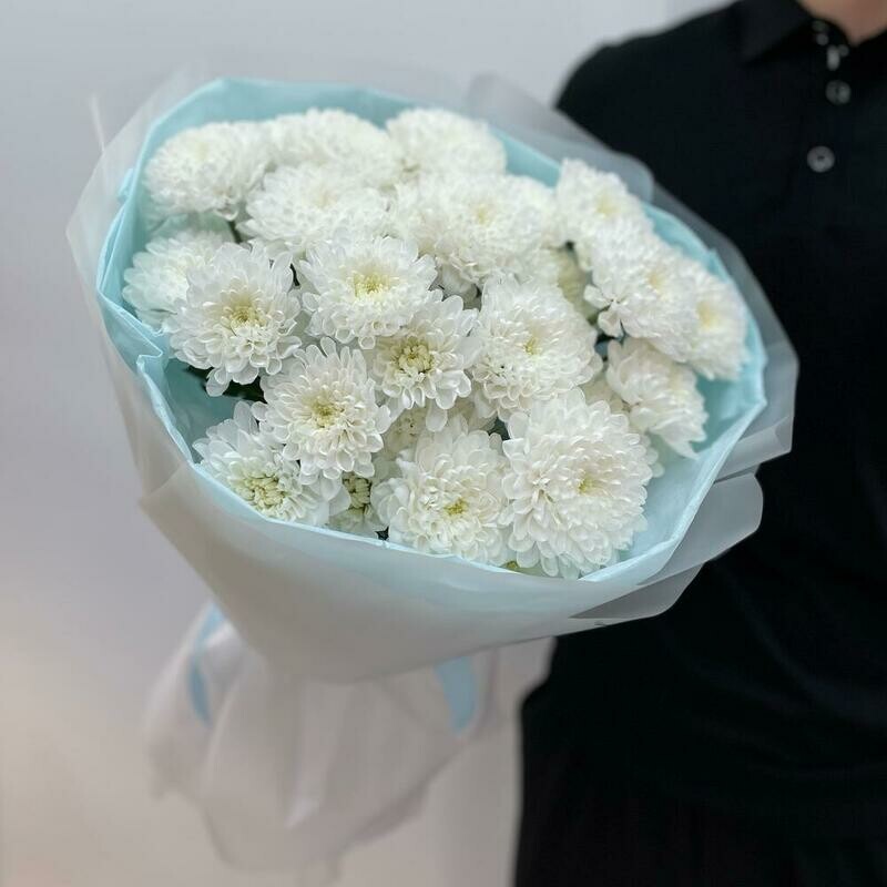 Bouquet of bush chrysanthemums of Altai variety, standart