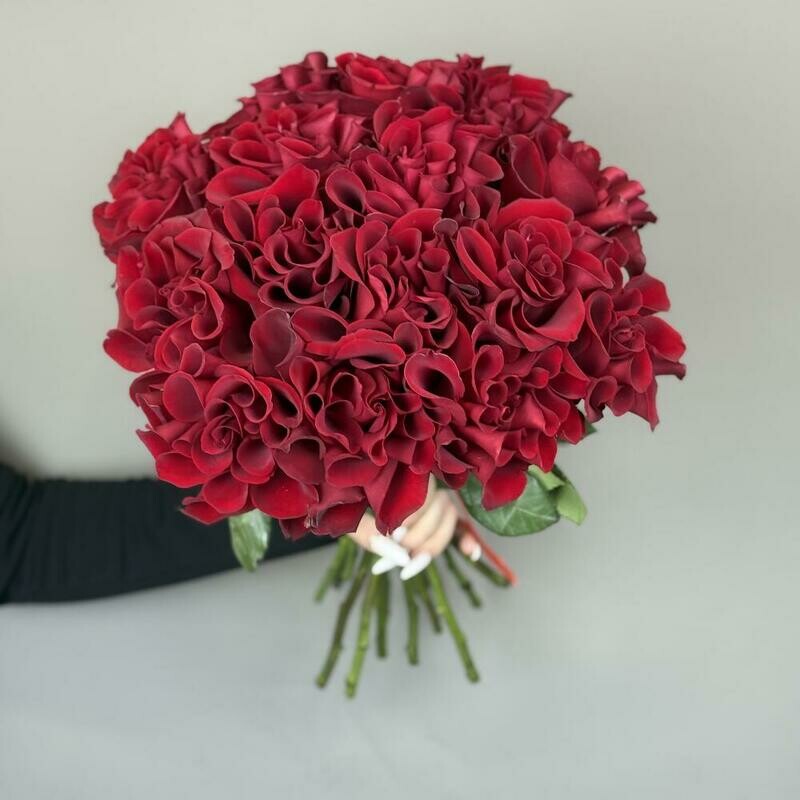 Букет шикарных георгиновых роз, стандартный