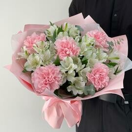 Persistent bouquet with alstroemeria and dianthus