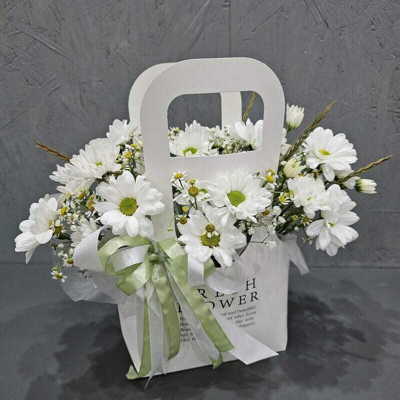 Сумочка с ромашками хризантем и танацетум , стандартный