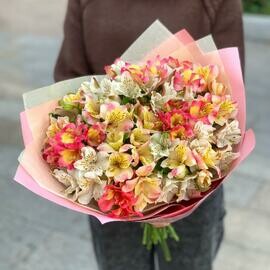 Букет из 15 альстромерий микс  