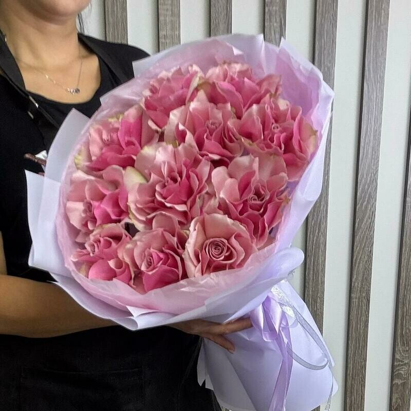 Nezhnij buket iz frantcuzskih roz, standart